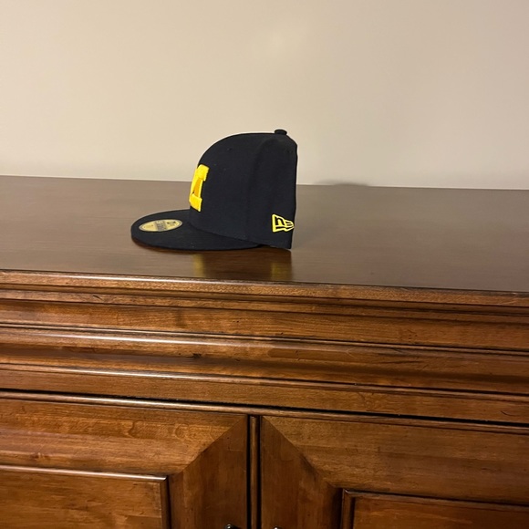 Michigan Wolverines Hat - Picture 2 of 4